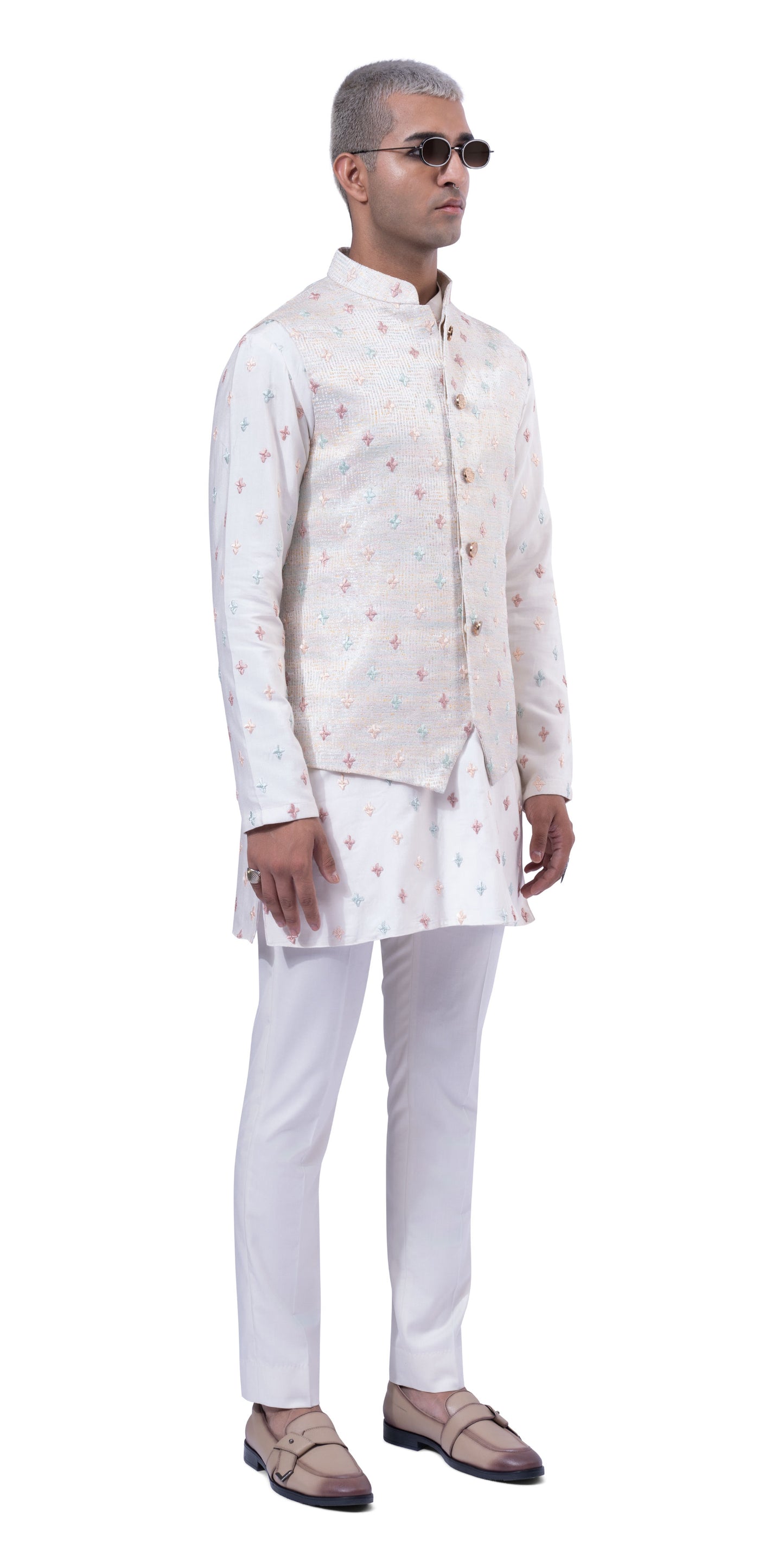 Four Colour Spade Waistcoat Bundi And Four Colour Spade Kurta