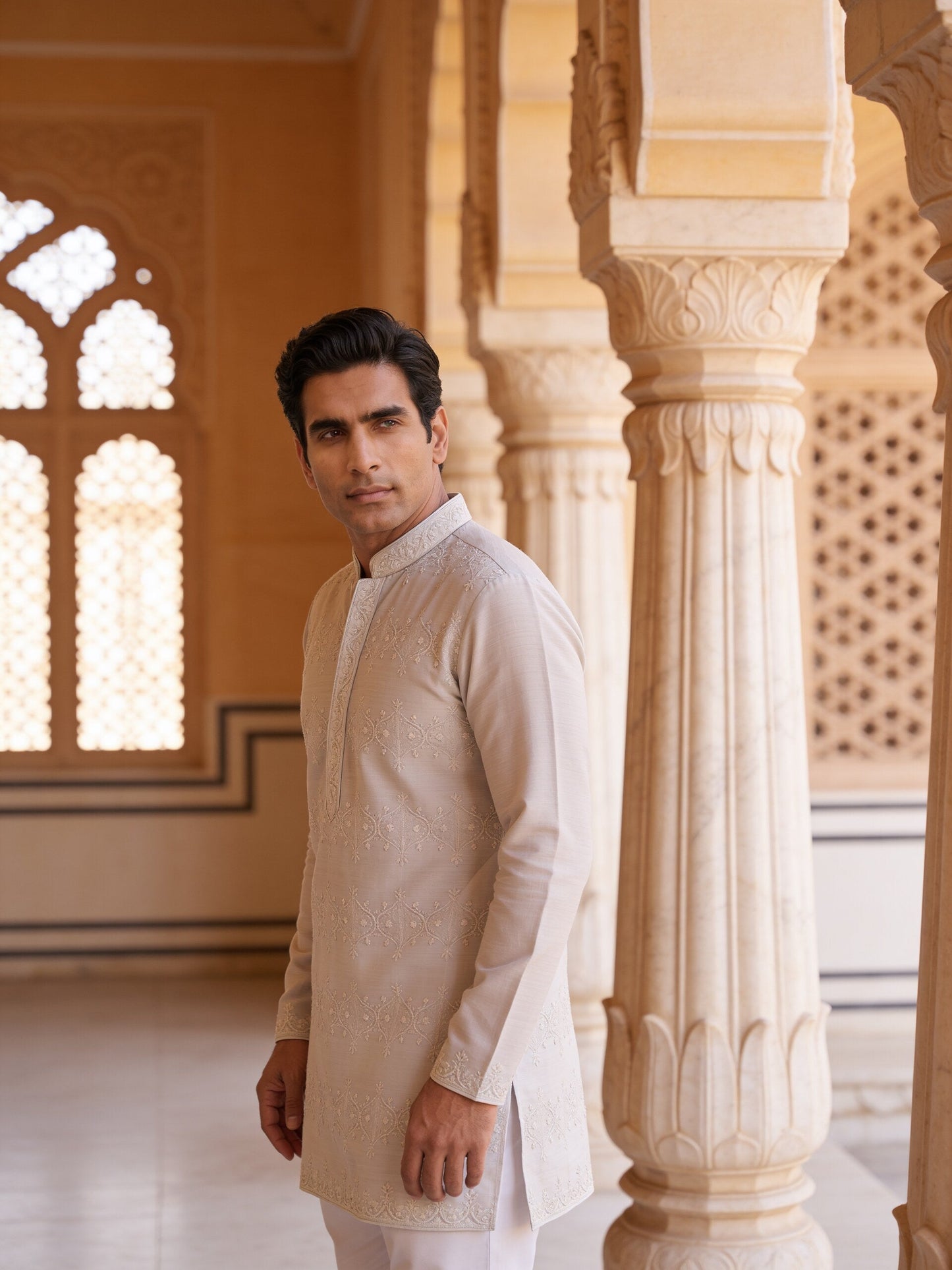 hs26-kurta-set-light-grey three-quarter